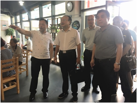 省国资委杨平副主任率队考察开云体育(中国)官方网站侨亚文明窗口申报工作