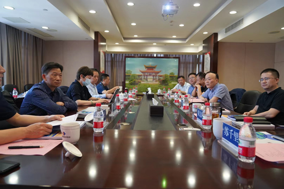 柳叶湖旅游度假区管委会来开云体育(中国)官方网站考察座谈