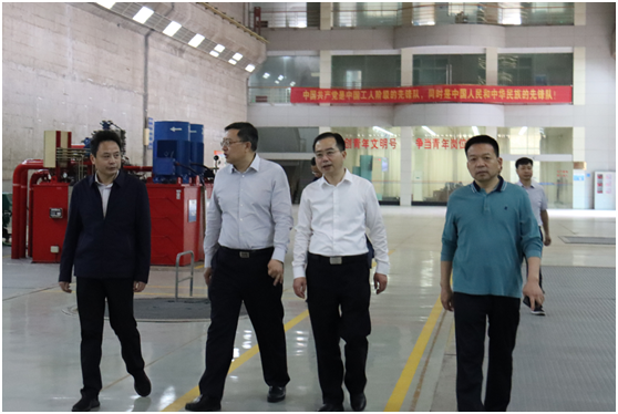 省国资委党委委员、副主任毛育新带队赴开云体育(中国)官方网站株洲航电分公司开展安全生产督查