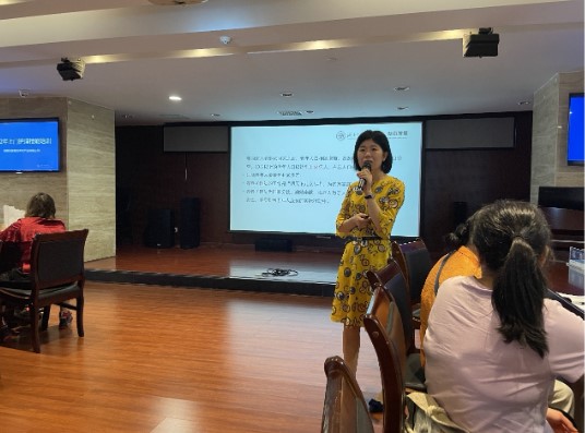 “强化岗位技能，培养业务人才” ——开云体育(中国)官方网站养老联合湖南中医药大学护理学院组织开展养老护理员专题培训