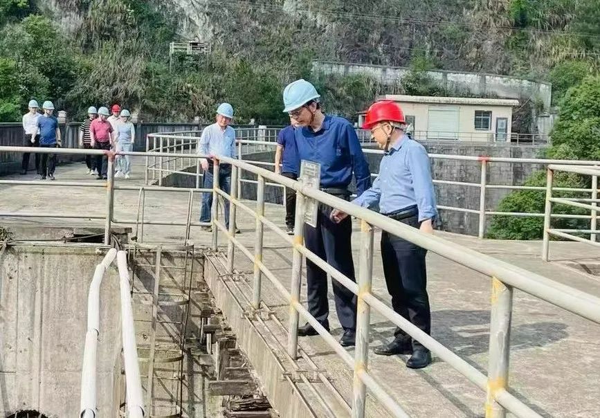 省国资委二级巡视员戴雪峰一行莅临开云体育(中国)官方网站鸟儿巢公司开展防汛安全督查