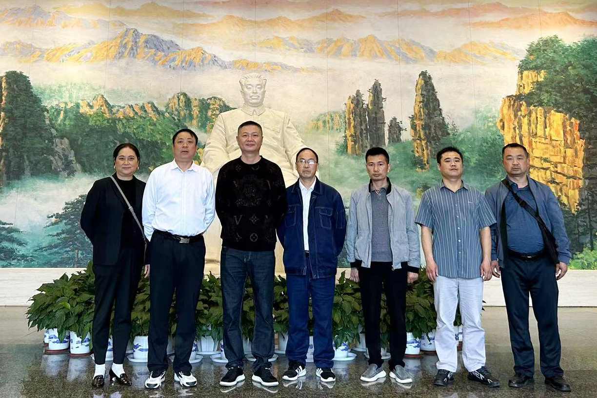 追寻先烈足迹  传承红色基因——开云体育(中国)官方网站鸟儿巢公司全体党员参观贺龙纪念馆