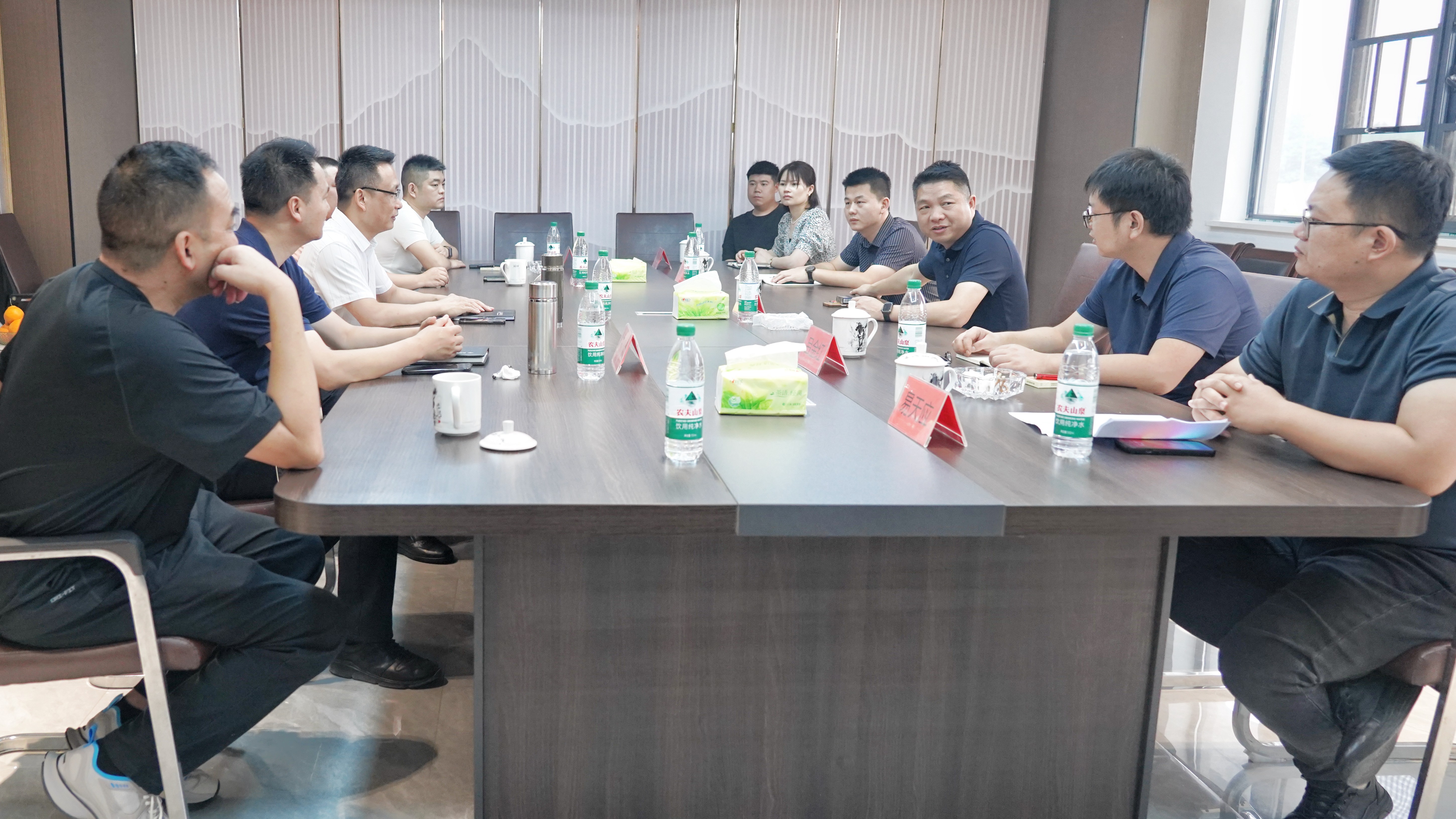 湖南港发集团赴开云体育(中国)官方网站益沅公司开展合作交流